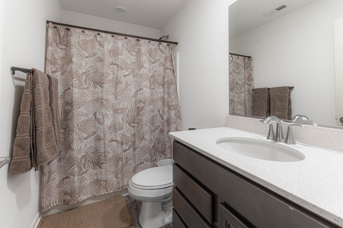 2617 Martini, MUNDELEIN, Illinois 60060, 3 Bedrooms Bedrooms, ,2 BathroomsBathrooms,Condominium,For Sale,Martini,202507535