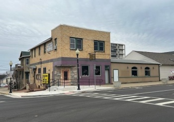 2102 4th, Peru, Illinois 61354, ,Business W/ Real Estate,For Sale,4th,202507536