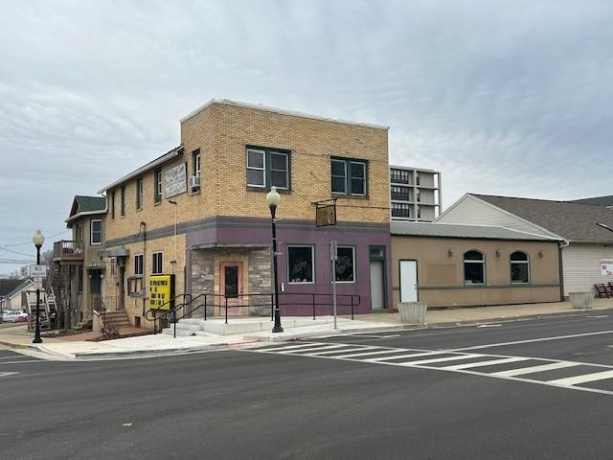 2102 4th, Peru, Illinois 61354, ,Business W/ Real Estate,For Sale,4th,202507536