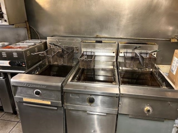 2102 4th, Peru, Illinois 61354, ,Business W/ Real Estate,For Sale,4th,202507536