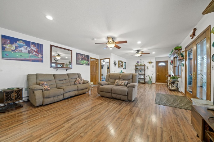 207 1st, OREGON, Illinois 61061, 2 Bedrooms Bedrooms, ,2 BathroomsBathrooms,House,For Sale,1st,202507539