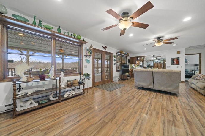 207 1st, OREGON, Illinois 61061, 2 Bedrooms Bedrooms, ,2 BathroomsBathrooms,House,For Sale,1st,202507539