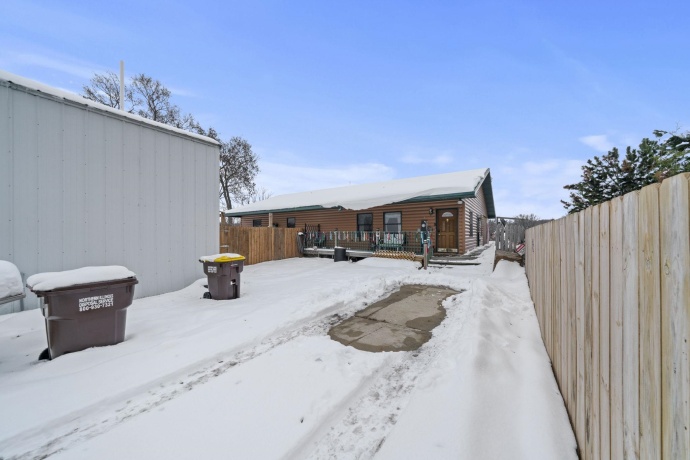 207 1st, OREGON, Illinois 61061, 2 Bedrooms Bedrooms, ,2 BathroomsBathrooms,House,For Sale,1st,202507539