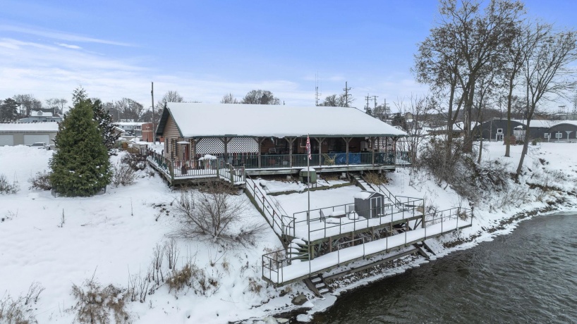 207 1st, OREGON, Illinois 61061, 2 Bedrooms Bedrooms, ,2 BathroomsBathrooms,House,For Sale,1st,202507539