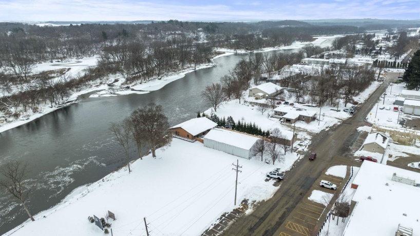 207 1st, OREGON, Illinois 61061, 2 Bedrooms Bedrooms, ,2 BathroomsBathrooms,House,For Sale,1st,202507539