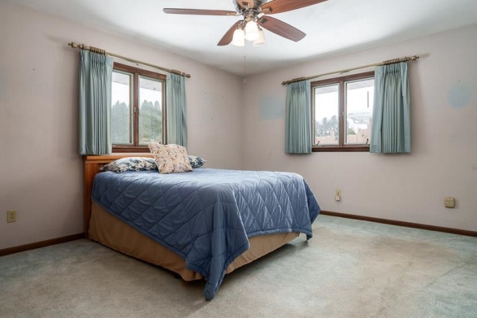 1126 Main, PECATONICA, Illinois 61063, 2 Bedrooms Bedrooms, ,2 BathroomsBathrooms,House,For Sale,Main,202507544