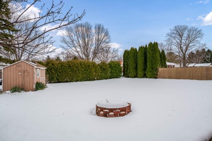 1126 Main, PECATONICA, Illinois 61063, 2 Bedrooms Bedrooms, ,2 BathroomsBathrooms,House,For Sale,Main,202507544