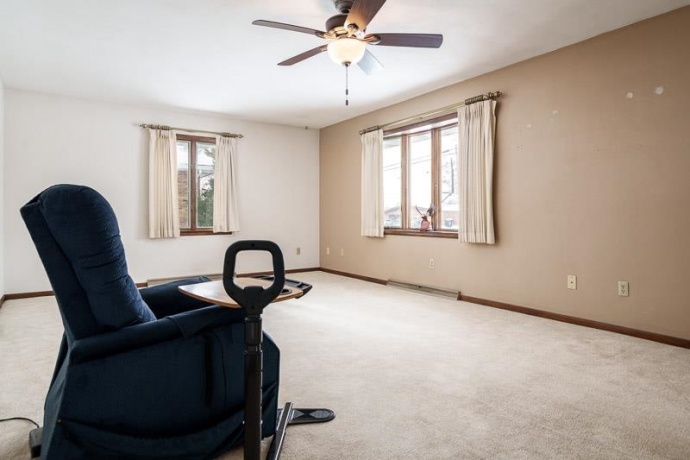 1126 Main, PECATONICA, Illinois 61063, 2 Bedrooms Bedrooms, ,2 BathroomsBathrooms,House,For Sale,Main,202507544