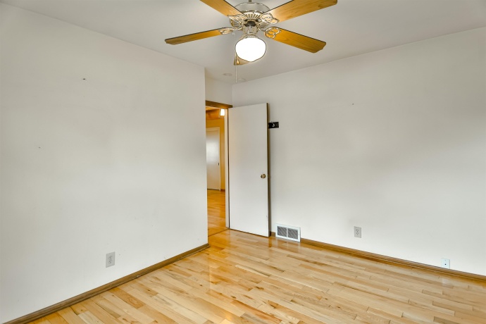 4520 GUILFORD, ROCKFORD, Illinois 61107, 2 Bedrooms Bedrooms, ,1 BathroomBathrooms,House,For Sale,GUILFORD,202507545