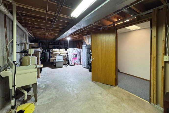 4036 FOX HILLS, ROCKFORD, Illinois 61101, 3 Bedrooms Bedrooms, ,2 BathroomsBathrooms,House,For Sale,FOX HILLS,202506426