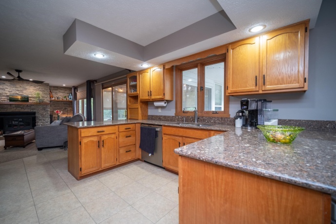 4036 FOX HILLS, ROCKFORD, Illinois 61101, 3 Bedrooms Bedrooms, ,2 BathroomsBathrooms,House,For Sale,FOX HILLS,202506426