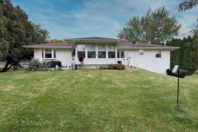 4036 FOX HILLS, ROCKFORD, Illinois 61101, 3 Bedrooms Bedrooms, ,2 BathroomsBathrooms,House,For Sale,FOX HILLS,202506426