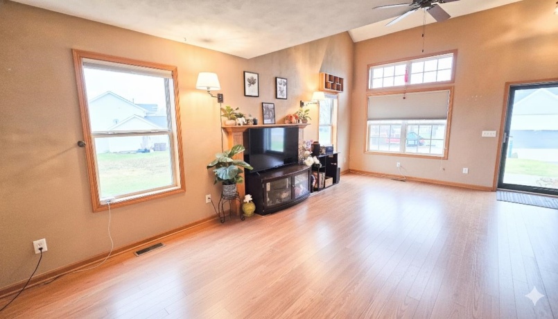 7589 Stanton, ROCKFORD, Illinois 61109, 4 Bedrooms Bedrooms, ,2 BathroomsBathrooms,House,For Sale,Stanton,202507546