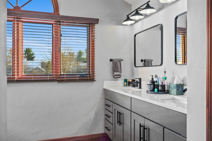 6442 Old Hunters Run 37, ROCKFORD, Illinois 61114, 3 Bedrooms Bedrooms, ,3 BathroomsBathrooms,Condominium,For Sale,Old Hunters Run 37,202507548