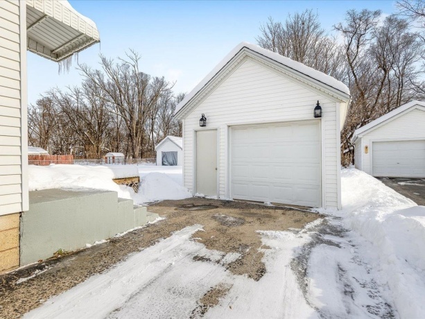 7643 Rogers, MACHESNEY PARK, Illinois 61115, 3 Bedrooms Bedrooms, ,1 BathroomBathrooms,House,For Sale,Rogers,202507264