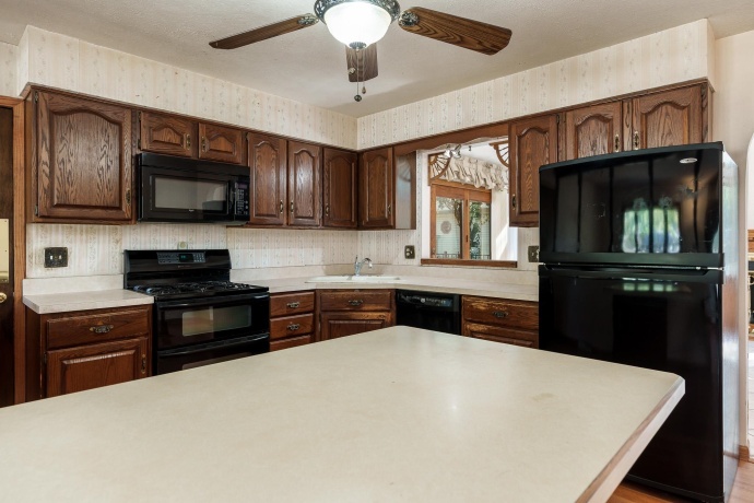 4625 Comet, MACHESNEY PARK, Illinois 61115, 3 Bedrooms Bedrooms, ,1 BathroomBathrooms,House,For Sale,Comet,202506059