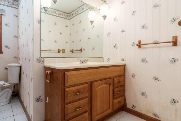 4625 Comet, MACHESNEY PARK, Illinois 61115, 3 Bedrooms Bedrooms, ,1 BathroomBathrooms,House,For Sale,Comet,202506059