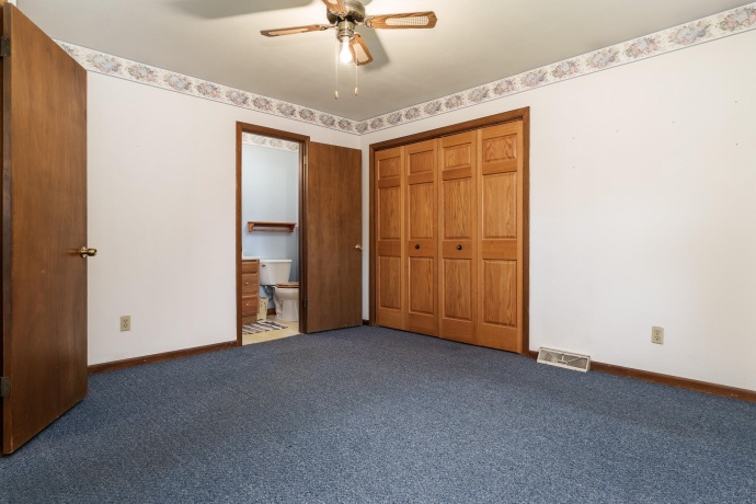 4625 Comet, MACHESNEY PARK, Illinois 61115, 3 Bedrooms Bedrooms, ,1 BathroomBathrooms,House,For Sale,Comet,202506059