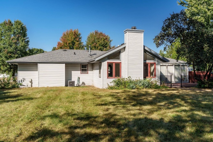 4625 Comet, MACHESNEY PARK, Illinois 61115, 3 Bedrooms Bedrooms, ,1 BathroomBathrooms,House,For Sale,Comet,202506059