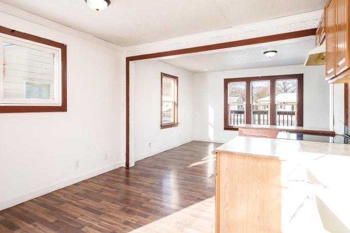 2004 Sauber, ROCKFORD, Illinois 61103, 2 Bedrooms Bedrooms, ,1 BathroomBathrooms,House,For Sale,Sauber,202507553