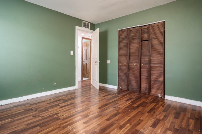 2004 Sauber, ROCKFORD, Illinois 61103, 2 Bedrooms Bedrooms, ,1 BathroomBathrooms,House,For Sale,Sauber,202507553