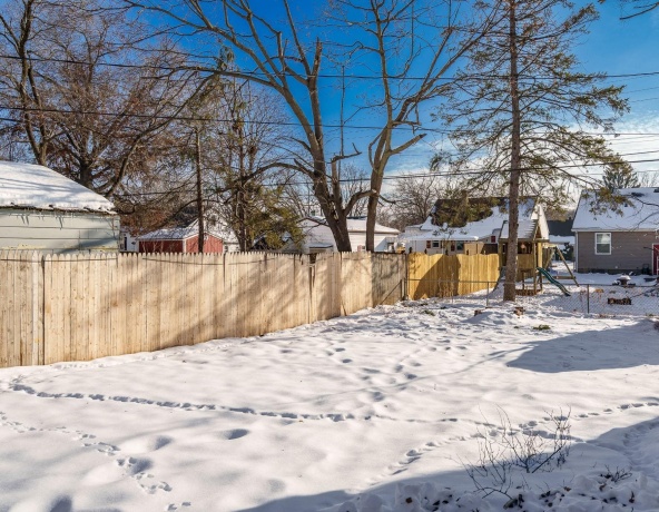 2004 Sauber, ROCKFORD, Illinois 61103, 2 Bedrooms Bedrooms, ,1 BathroomBathrooms,House,For Sale,Sauber,202507553