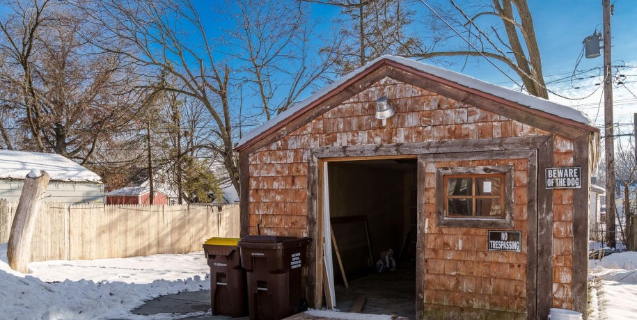 2004 Sauber, ROCKFORD, Illinois 61103, 2 Bedrooms Bedrooms, ,1 BathroomBathrooms,House,For Sale,Sauber,202507553