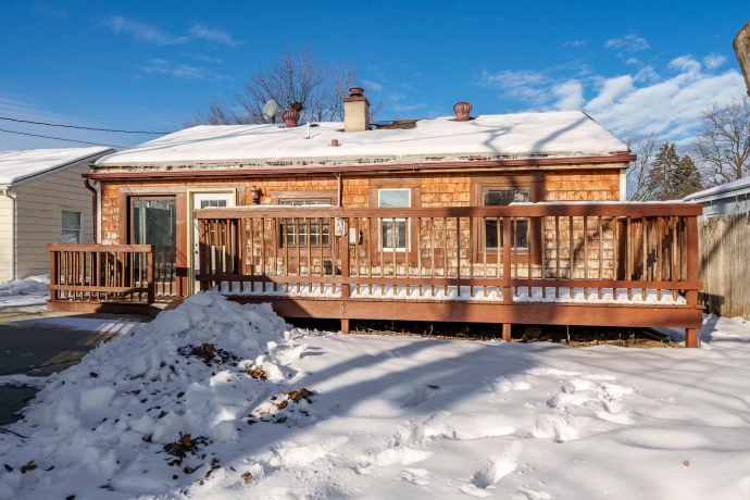 2004 Sauber, ROCKFORD, Illinois 61103, 2 Bedrooms Bedrooms, ,1 BathroomBathrooms,House,For Sale,Sauber,202507553