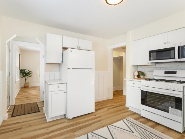 7643 Rogers, MACHESNEY PARK, Illinois 61115, 3 Bedrooms Bedrooms, ,1 BathroomBathrooms,House,For Sale,Rogers,202507555