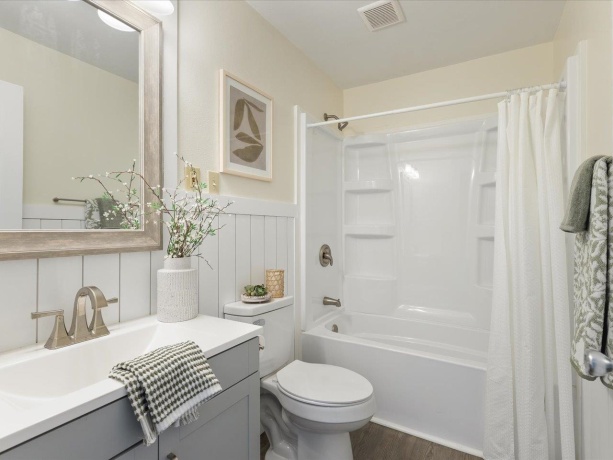 7643 Rogers, MACHESNEY PARK, Illinois 61115, 3 Bedrooms Bedrooms, ,1 BathroomBathrooms,House,For Sale,Rogers,202507555