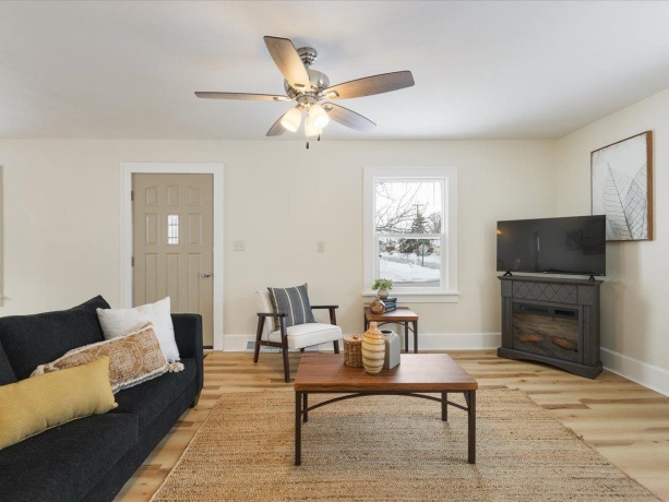 7643 Rogers, MACHESNEY PARK, Illinois 61115, 3 Bedrooms Bedrooms, ,1 BathroomBathrooms,House,For Sale,Rogers,202507555