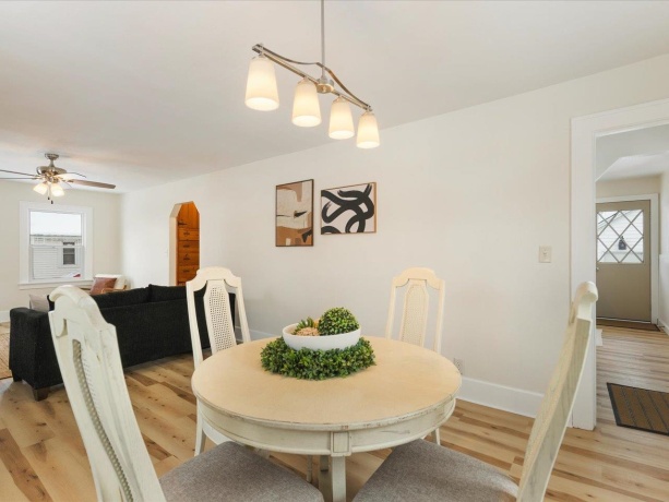 7643 Rogers, MACHESNEY PARK, Illinois 61115, 3 Bedrooms Bedrooms, ,1 BathroomBathrooms,House,For Sale,Rogers,202507555