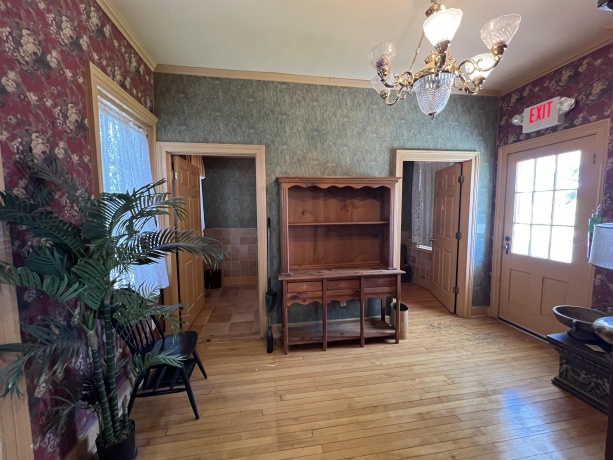 11373 US Highway 20, GALENA, Illinois 61036, 10 Bedrooms Bedrooms, ,8 BathroomsBathrooms,House,For Sale,US Highway 20,202502299