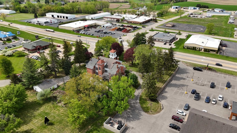 11373 US Highway 20, GALENA, Illinois 61036, 10 Bedrooms Bedrooms, ,8 BathroomsBathrooms,House,For Sale,US Highway 20,202502299