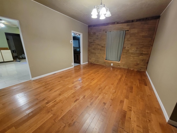 915 Superior, OTTAWA, Illinois 61350, 4 Bedrooms Bedrooms, ,1 BathroomBathrooms,House,For Sale,Superior,202507556