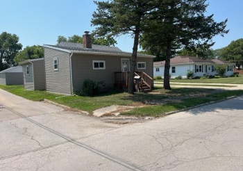 915 Superior, OTTAWA, Illinois 61350, 4 Bedrooms Bedrooms, ,1 BathroomBathrooms,House,For Sale,Superior,202507556