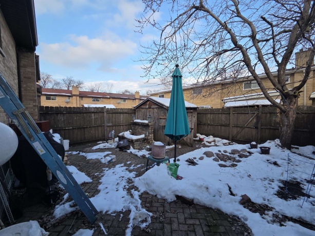 257 Dover, DES PLAINES, Illinois 60018, 3 Bedrooms Bedrooms, ,1 BathroomBathrooms,Condominium,For Sale,Dover,202507557