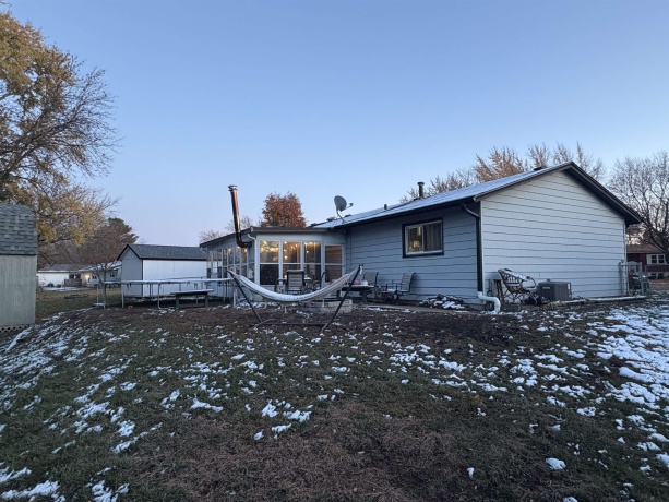 810 Pettit, MACHESNEY PARK, Illinois 61115, 3 Bedrooms Bedrooms, ,1 BathroomBathrooms,House,For Sale,Pettit,202507034