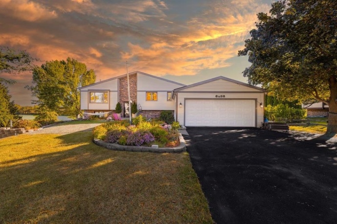 6338 Thicket, CHERRY VALLEY, Illinois 61016, 5 Bedrooms Bedrooms, ,2 BathroomsBathrooms,House,For Sale,Thicket,202507560