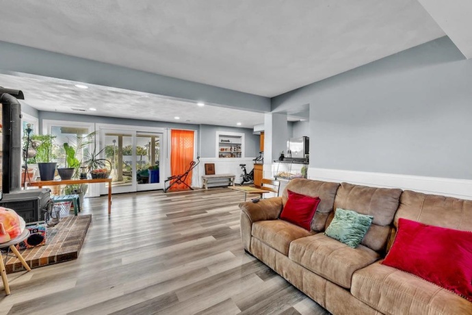 6338 Thicket, CHERRY VALLEY, Illinois 61016, 5 Bedrooms Bedrooms, ,2 BathroomsBathrooms,House,For Sale,Thicket,202507560