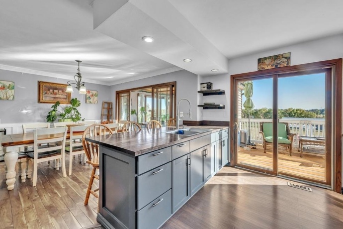 6338 Thicket, CHERRY VALLEY, Illinois 61016, 5 Bedrooms Bedrooms, ,2 BathroomsBathrooms,House,For Sale,Thicket,202507560