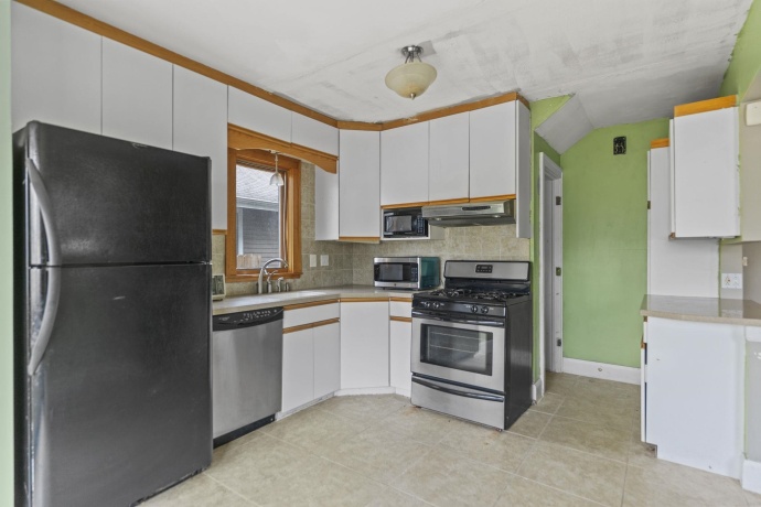 1904 Hancock, ROCKFORD, Illinois 61103, 3 Bedrooms Bedrooms, ,1 BathroomBathrooms,House,For Sale,Hancock,202507301