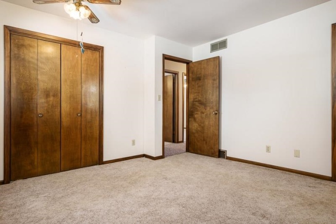 1918 Oak Leaf Court, SOUTH BELOIT, Illinois 61080, 3 Bedrooms Bedrooms, ,1 BathroomBathrooms,House,For Sale,Oak Leaf Court,202507561