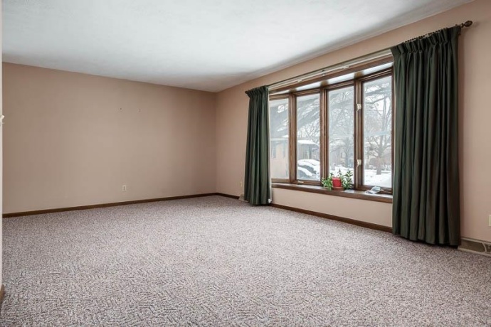 1918 Oak Leaf Court, SOUTH BELOIT, Illinois 61080, 3 Bedrooms Bedrooms, ,1 BathroomBathrooms,House,For Sale,Oak Leaf Court,202507561