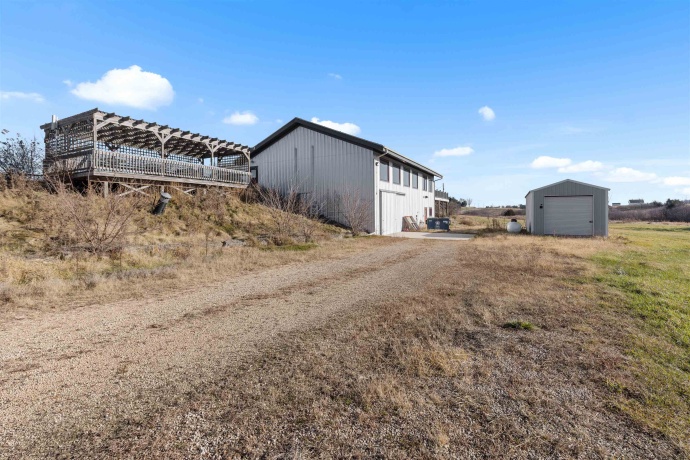 395 Cedarville, FREEPORT, Illinois 61032, 4 Bedrooms Bedrooms, ,2 BathroomsBathrooms,House,For Sale,Cedarville,202507288