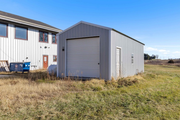 395 Cedarville, FREEPORT, Illinois 61032, 4 Bedrooms Bedrooms, ,2 BathroomsBathrooms,House,For Sale,Cedarville,202507288