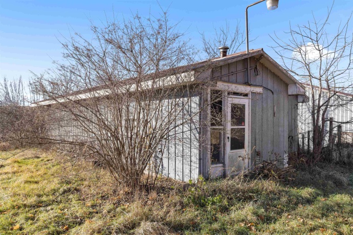 395 Cedarville, FREEPORT, Illinois 61032, 4 Bedrooms Bedrooms, ,2 BathroomsBathrooms,House,For Sale,Cedarville,202507288