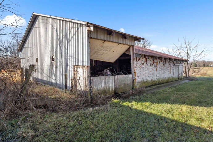 395 Cedarville, FREEPORT, Illinois 61032, 4 Bedrooms Bedrooms, ,2 BathroomsBathrooms,House,For Sale,Cedarville,202507288