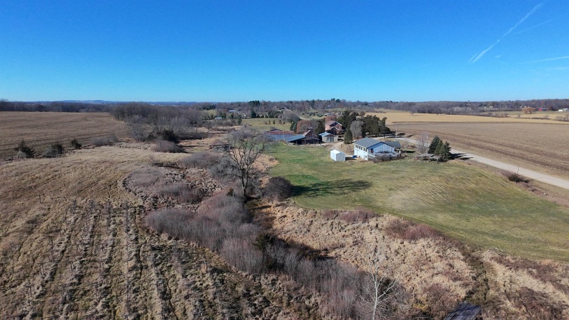 395 Cedarville, FREEPORT, Illinois 61032, 4 Bedrooms Bedrooms, ,2 BathroomsBathrooms,House,For Sale,Cedarville,202507288