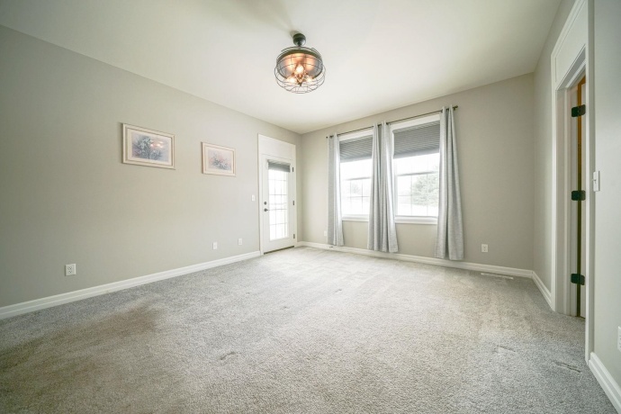 212 Martin, OREGON, Illinois 61061, 3 Bedrooms Bedrooms, ,2 BathroomsBathrooms,Condominium,For Sale,Martin,202507562